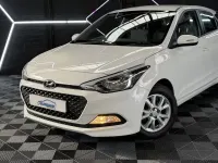 Used Hyundai i20 SE 84 HP (61 kW) 2016 White Hatchback