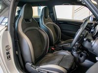 Used Mini Cooper S Sport 178 HP (130 kW) 2021 Silver Hatchback