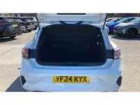 Używany Renault Clio V Evolution 143 KM (105 kW) 2024 Biały Hatchback