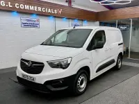 Used Vauxhall Combo Edition 130 HP (95 kW) 2021 White MPV