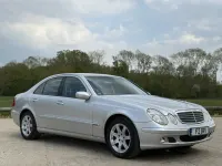 Begagnad Mercedes E200 Classic 2004 Silver Sedan
