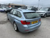 Gebraucht BMW 320 Comfort Edition 184 PS (135 kW) 2013 Blau Kombi