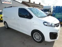 Used Vauxhall Vivaro S 120 HP (88 kW) 2023 White MPV