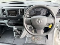 Used Vauxhall Vivaro 100 HP (73 kW) 2020 White MPV