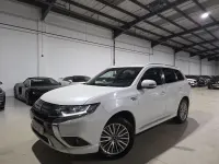 Used Mitsubishi Outlander P-HEV 2020 White SUV