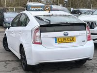 Used Toyota Prius T3 2015 White Hatchback