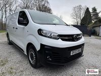 Used Vauxhall Vivaro S 100 HP (73 kW) 2022 White MPV