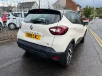 Used Renault Captur Dynamique 90 HP (66 kW) 2018 Cream SUV