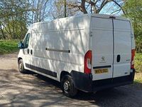 Usado Peugeot Boxer S 140 CV (102 kW) 2021 Blanco Van