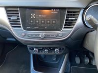 Used Vauxhall Crossland X Elite 2018 White SUV