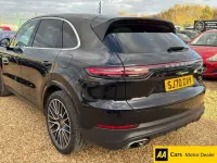 Used Porsche Cayenne 462 HP (339 kW) 2020 Black SUV