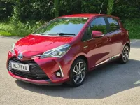 Used Toyota Yaris 2017 Red Hatchback