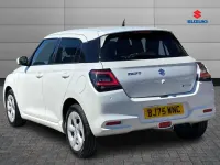 Usado Suzuki Swift 82 HP (60 kW) 2025 Branco Citadino