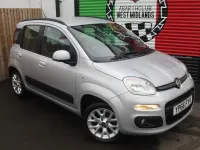 Usado Fiat Panda Lounge 85 HP (62 kW) 2016 Cinzento Citadino
