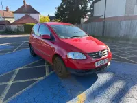 Begagnad VW Fox 55 HK (40 kW) 2010 Röd Halvkombi