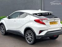 Used Toyota C-HR 115 HP (84 kW) 2018 White SUV