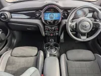 Second-hand Mini Cooper S Hatch 178 CP (130 kW) 2023 Alb Hatchback