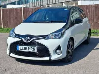 Used Toyota Yaris Design 99 HP (72 kW) 2016 White/black Hatchback