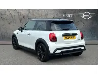 Used Mini Cooper Exclusive 136 HP (100 kW) 2024 White Hatchback