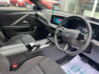 Used Vauxhall Astra Ultimate 130 HP (95 kW) 2025 Arctic white Hatchback