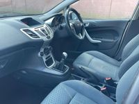 Used Ford Fiesta Zetec 96 HP (70 kW) 2012 Silver Hatchback