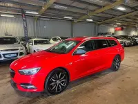 Used Vauxhall Insignia SRi 170 HP (125 kW) 2017 Red Estate