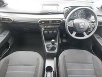 Used Dacia Sandero Essentiel 91 HP (66 kW) 2022 White Hatchback
