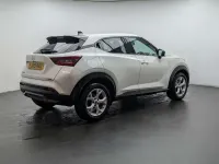 Begagnad Nissan Juke N-Connecta 2020 Vit SUV