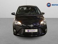 Begagnad Toyota Yaris 111 HK (81 kW) 2019 Svart Halvkombi