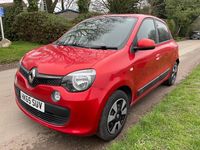 Used Renault Twingo Play 70 HP (51 kW) 2015 Red Hatchback