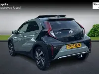 Used Toyota Aygo X 72 HP (52 kW) 2025 Green SUV