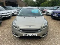Begagnad Ford Focus Zetec 100 HK (73 kW) 2018 Silver Halvkombi