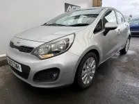 Used Kia Rio 84 HP (61 kW) 2013 Silver Hatchback