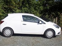 Used Vauxhall Corsa 95 HP (69 kW) 2018 White Van