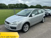 Used Ford Focus Ghia 2005 Silver Hatchback