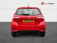 Used Toyota Yaris 111 HP (81 kW) 2019 Red Hatchback