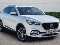 Używany MG HS Exclusive 258 KM (189 kW) 2022 Biały SUV