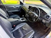 Used Mercedes C220 Executive 170 HP (125 kW) 2014 Silver Estate