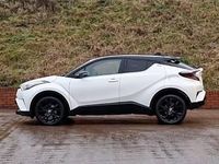 Used Toyota C-HR 115 HP (84 kW) 2017 White SUV