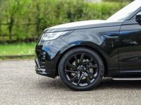 Usado Land Rover Discovery 5 R-Dynamic 250 HP (183 kW) 2021 Preto SUV