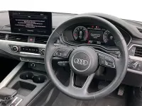 Używany Audi A4 Comfort 150 KM (110 kW) 2023 Niebieski Sedan/Limuzyna