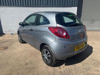 Używany Ford Ka Studio 69 KM (50 kW) 2010 Srebrny Hatchback