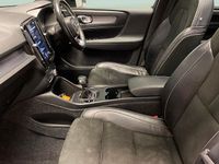 Used Volvo XC40 R-Design 163 HP (119 kW) 2021 Black SUV