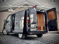 Begagnad Renault Trafic 2021 Grå Minibuss
