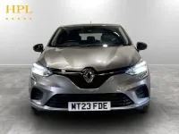 Używany Renault Clio V Evolution 90 KM (66 kW) 2023 Szary Hatchback