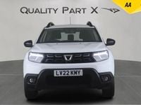 Used Dacia Duster Comfort 91 HP (66 kW) 2022 White Hatchback