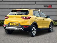 Used Kia Stonic 99 HP (72 kW) 2022 Yellow SUV