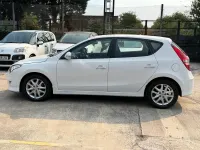 Used Hyundai i30 Comfort 2011 White Hatchback