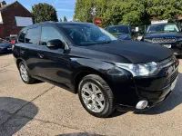 Used Mitsubishi Outlander 200 HP (147 kW) 2015 Black SUV