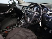 Second-hand Vauxhall Astra Design Edition 110 CP (80 kW) 2019 Argintiu Hatchback